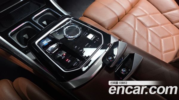 BMW i7 2024, фото 12
