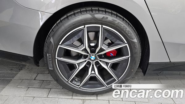 BMW 5 Series 2026, фото 5