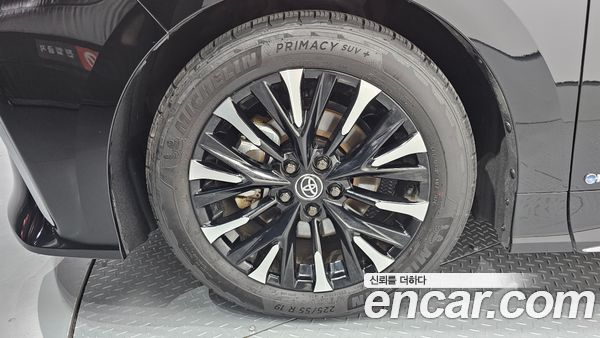 Toyota Alphard 2024, фото 5
