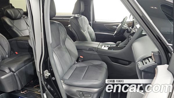 Toyota Alphard 2024, фото 16