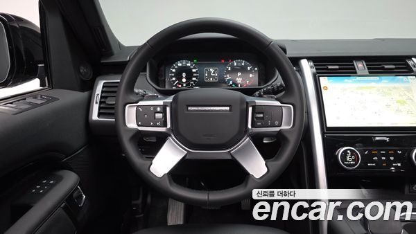 Land Rover Discovery 2025, фото 17