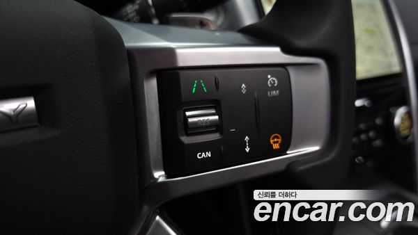 Land Rover Discovery 2025, фото 21