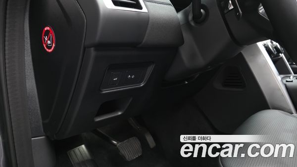 Land Rover Discovery 2025, фото 29
