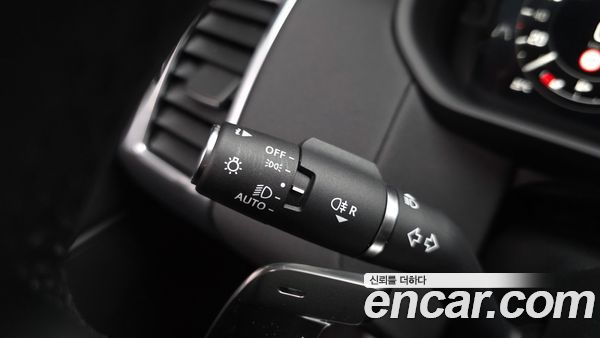 Land Rover Discovery 2025, фото 31
