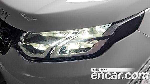 Land Rover Discovery Sport 2025, фото 8