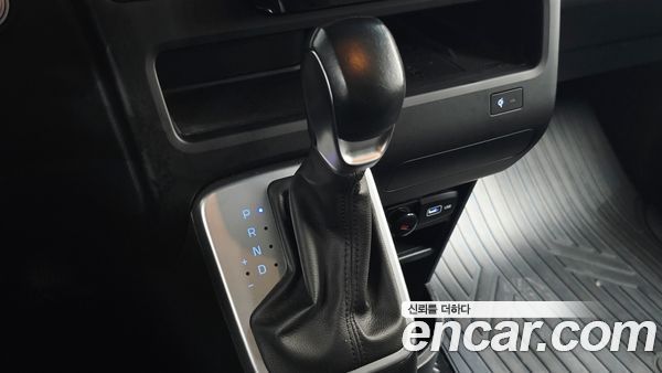 Hyundai Staria 2022, фото 12
