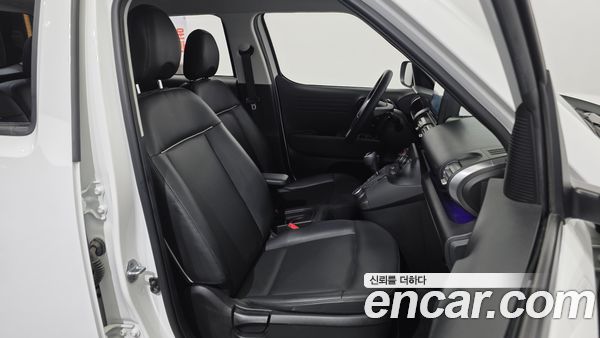 Hyundai Casper 2023, фото 16