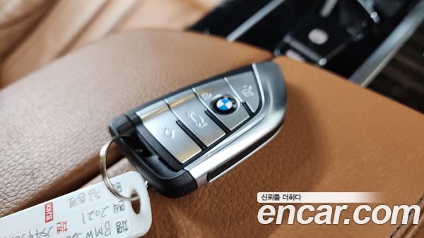 BMW 5 Series 2021, фото 21