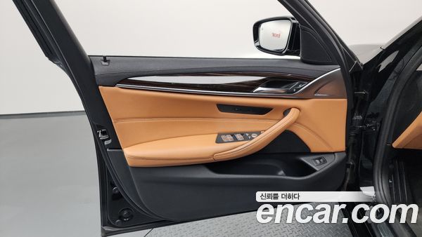 BMW 5 Series 2021, фото 14