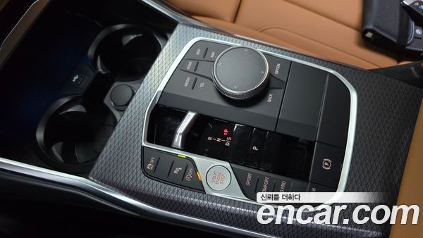 BMW 3 Series 2024, фото 11
