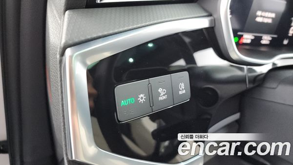 Audi Q3 2025, фото 29