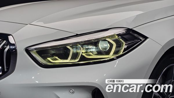 BMW 1 Series 2021, фото 8