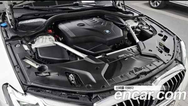 BMW 5 Series 2023, фото 9