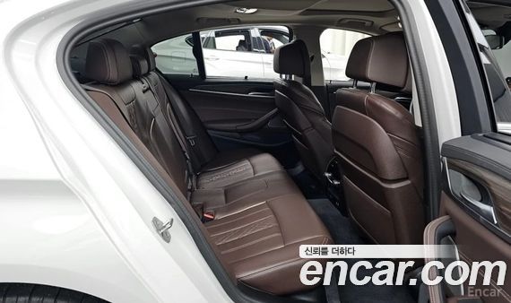 BMW 5 Series 2023, фото 12