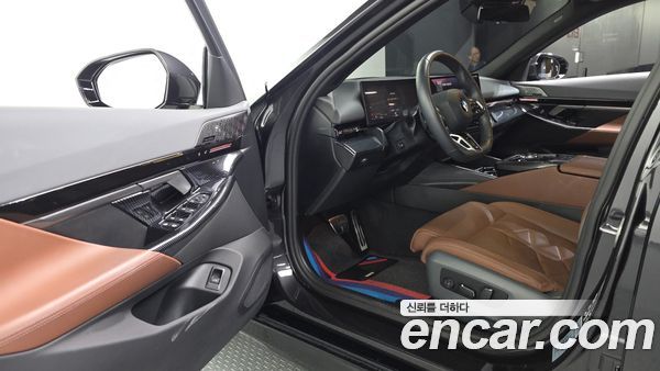 BMW 5 Series 2024, фото 12
