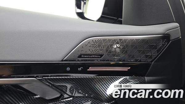 BMW 5 Series 2024, фото 28