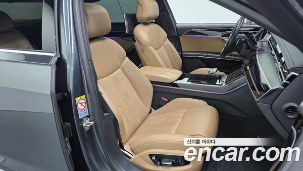 Audi A8 2020, фото 16
