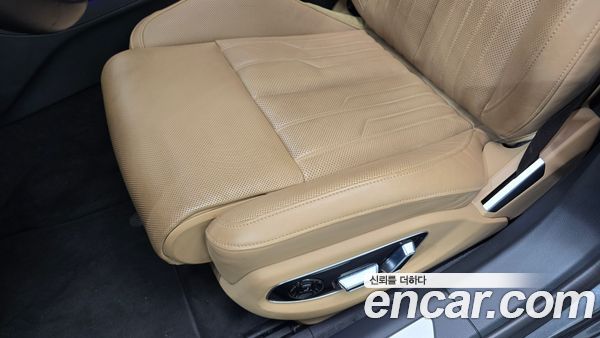 Audi A8 2020, фото 31
