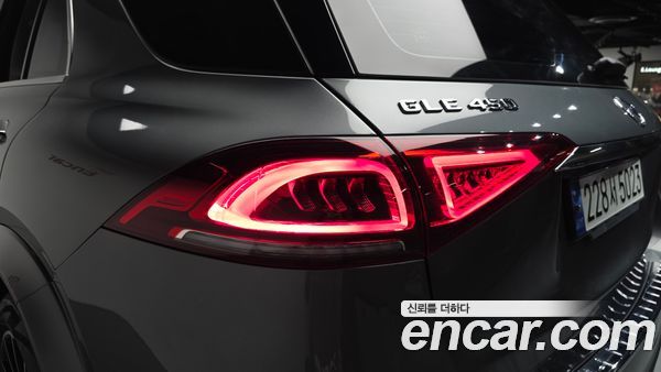 Mercedes-Benz GLE 2023, фото 8