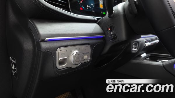 Mercedes-Benz GLE 2023, фото 26