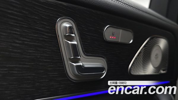 Mercedes-Benz GLE 2023, фото 34