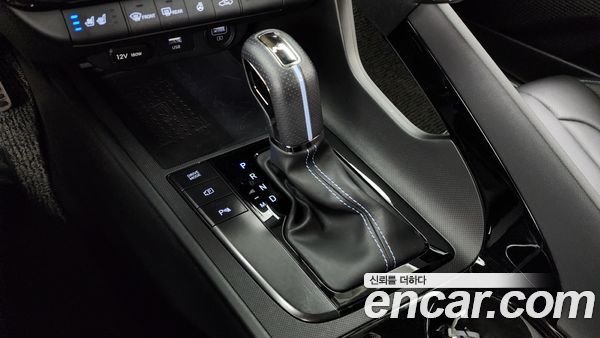 Hyundai Elantra 2023, фото 9
