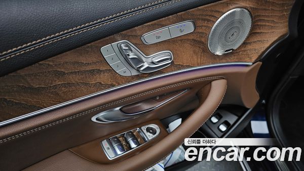 Mercedes-Benz E-Class 2022, фото 29
