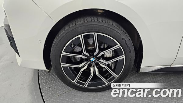 BMW i7 2024, фото 5