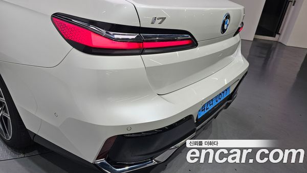 BMW i7 2024, фото 9