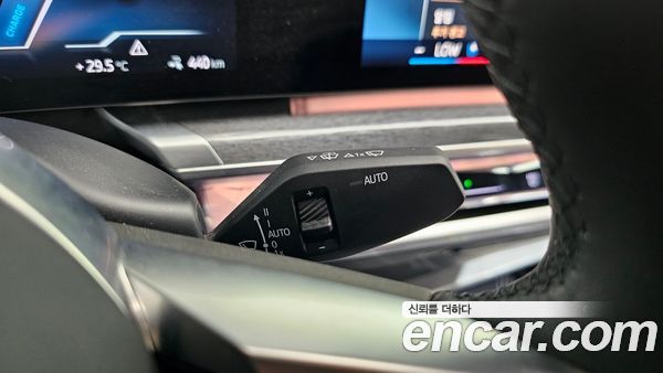 BMW i7 2024, фото 29