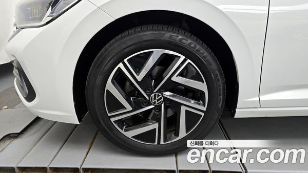 Volkswagen Jetta 2023, фото 5