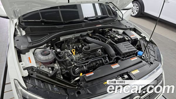Volkswagen Jetta 2023, фото 6