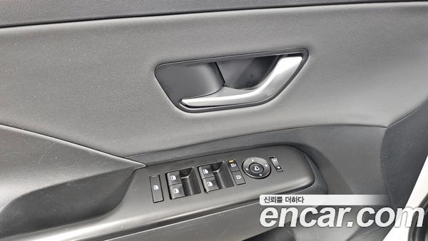 Hyundai Kona 2023, фото 29