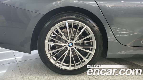 BMW 3 Series 2021, фото 5
