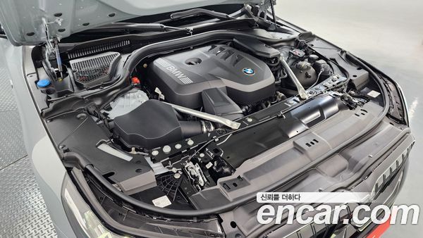 BMW 5 Series 2025, фото 6