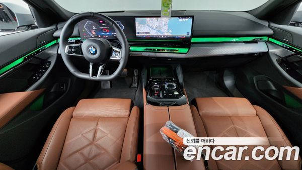 BMW 5 Series 2025, фото 10