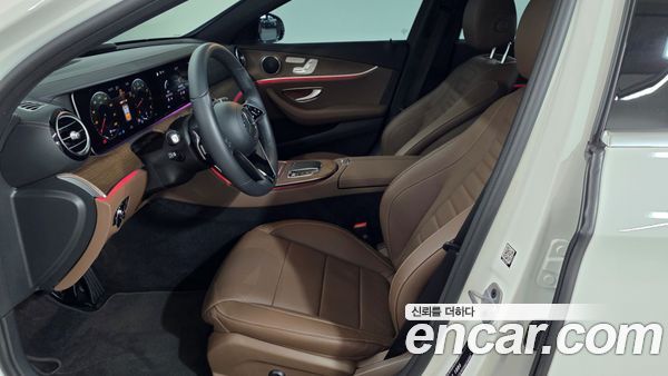 Mercedes-Benz E-Class 2023, фото 14