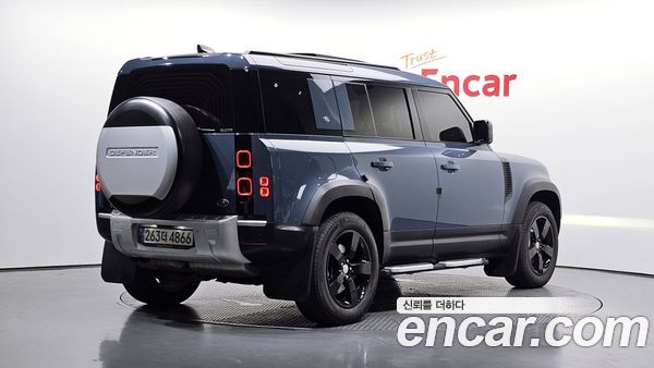 Land Rover Defender 2022