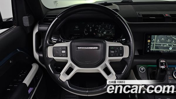 Land Rover Defender 2022, фото 18