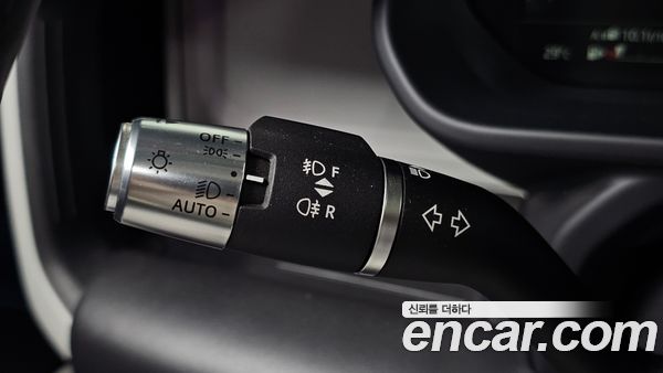 Land Rover Defender 2022, фото 29