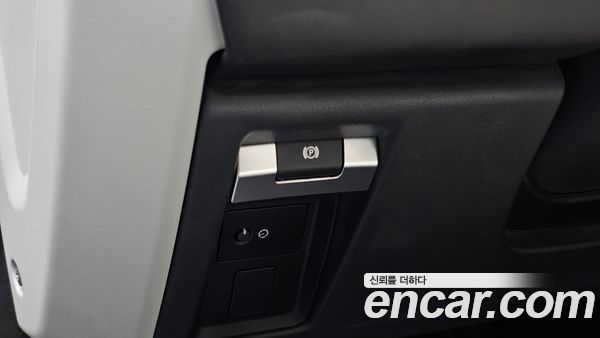 Land Rover Defender 2022, фото 32