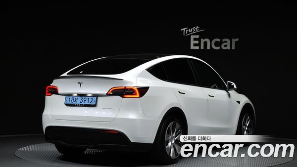Tesla Model Y 2021, фото 2