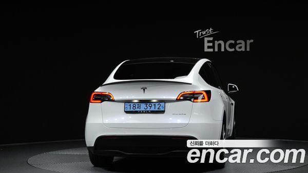 Tesla Model Y 2021, фото 4
