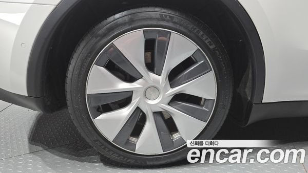 Tesla Model Y 2021, фото 5
