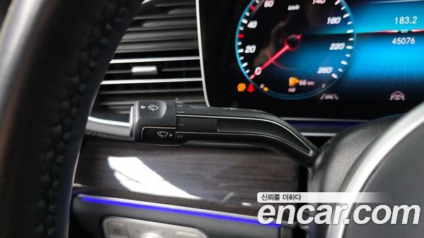 Mercedes-Benz GLE 2021, фото 26
