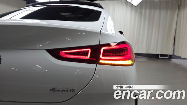 Mercedes-Benz GLE 2021, фото 9