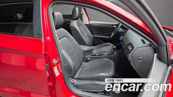 Volkswagen Jetta 2023, фото 16