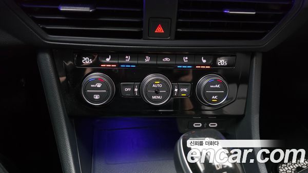 Volkswagen Jetta 2023, фото 31