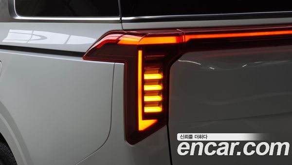 Kia Carnival 2024, фото 8