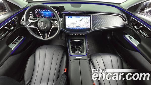 Mercedes-Benz E-Class 2024, фото 7
